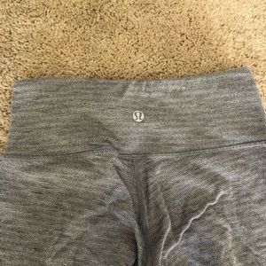Lululemon crop leggings
